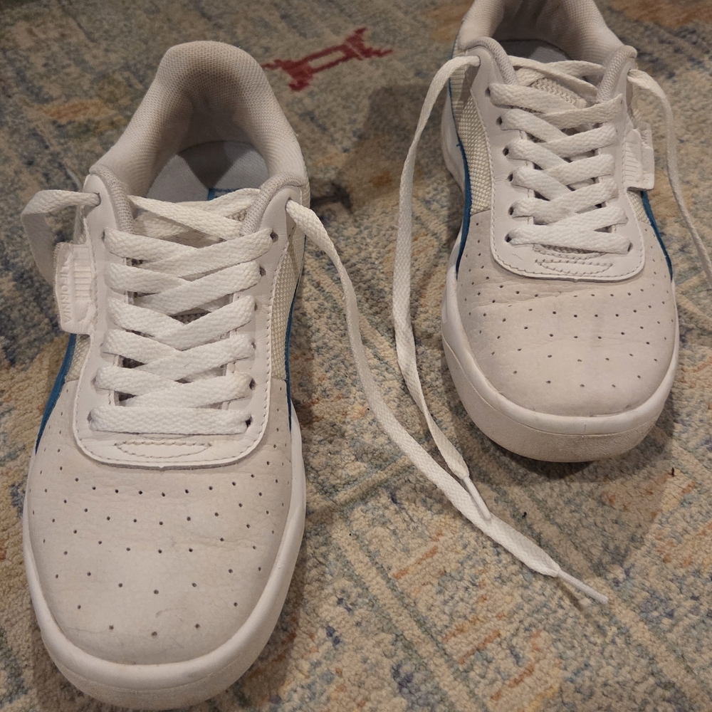 Puma White and Blue Sneakers (Kids or Ladies)